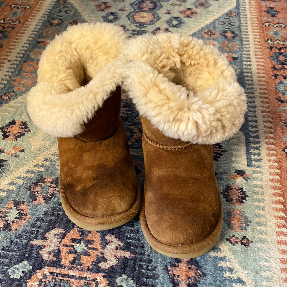 Bailey Ugg boots size 1